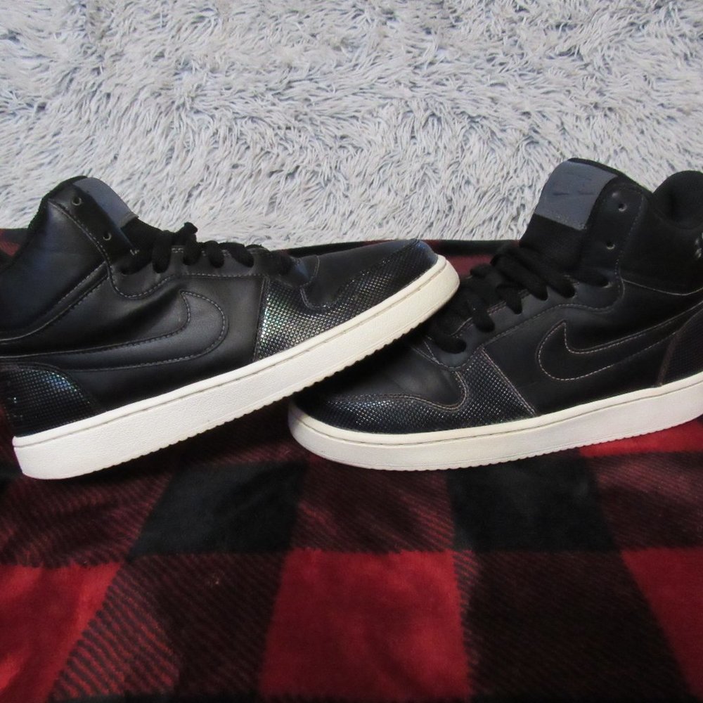 Court Borough Mid Se Size 8